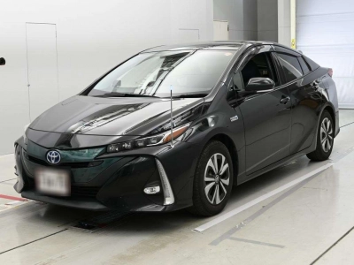 TOYOTA PRIUS PHV