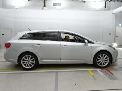 TOYOTA AVENSIS WAGON