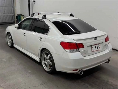 SUBARU LEGACY B4