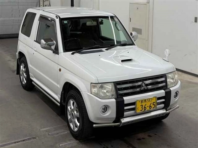 MITSUBISHI PAJERO MINI