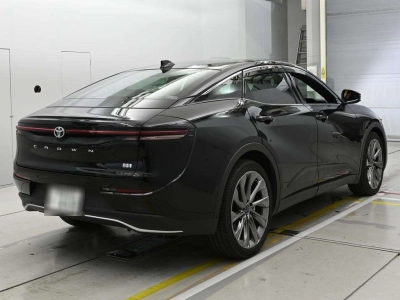 TOYOTA CROWN CROSSOVER