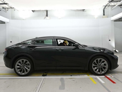 TOYOTA CROWN CROSSOVER