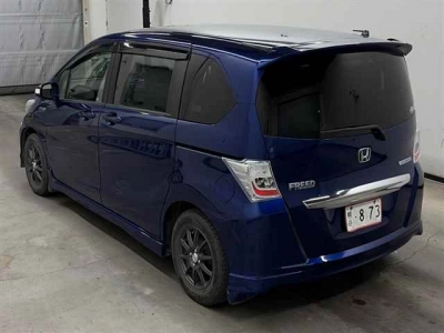 HONDA FREED HYBRID