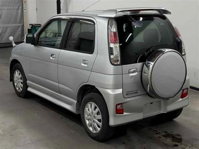 DAIHATSU TERIOS KID