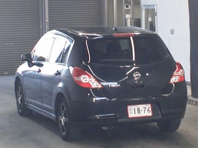 NISSAN TIIDA