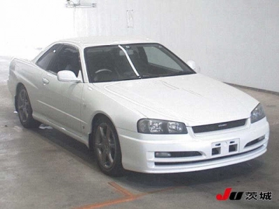 NISSAN SKYLINE