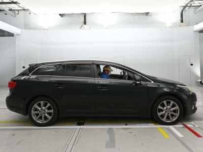 TOYOTA AVENSIS WAGON