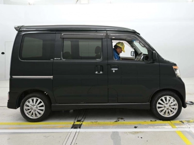 DAIHATSU ATRAI WAGON