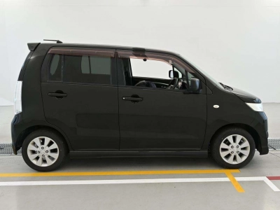SUZUKI WAGON R STINGRAY