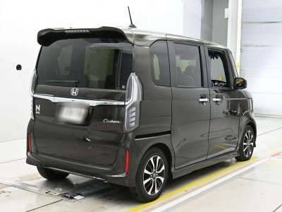 HONDA N BOX CUSTOM