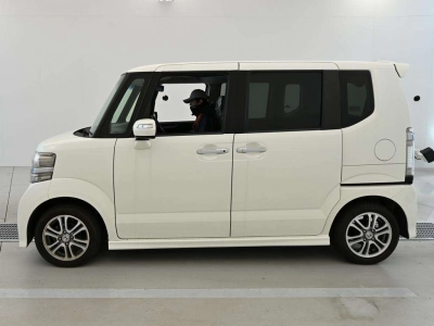 HONDA N BOX CUSTOM