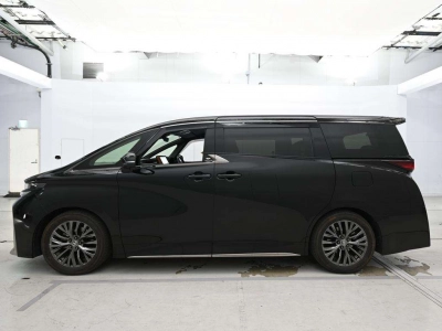 TOYOTA VELLFIRE HYBRID