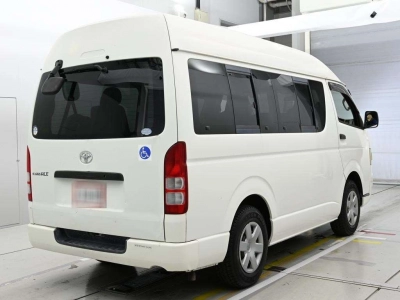 TOYOTA REGIUS VAN