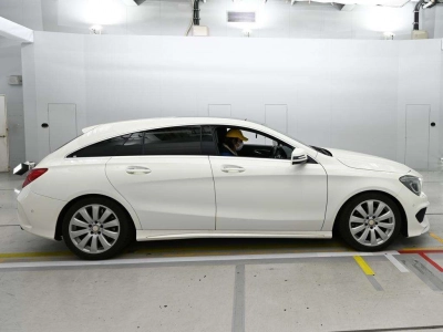 MERCEDES BENZ CLA SHOOTING BRAKE