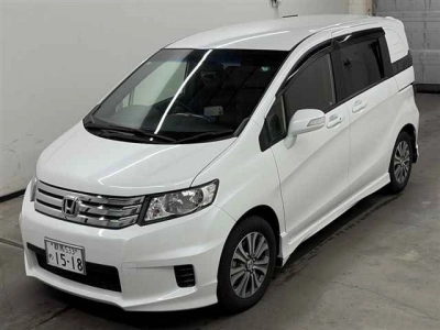 HONDA FREED SPIKE