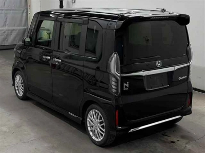 HONDA N BOX CUSTOM