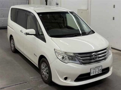 NISSAN SERENA
