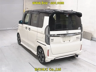 HONDA N BOX CUSTOM