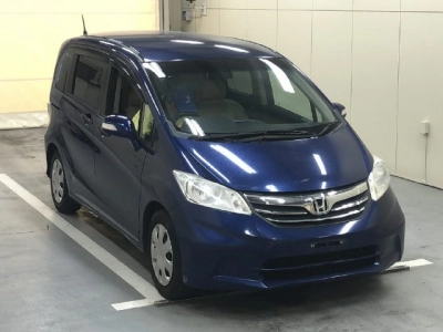 HONDA FREED SPIKE