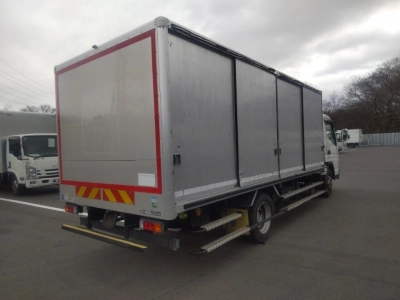 MITSUBISHI CANTER