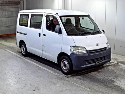 TOYOTA TOWN ACE VAN