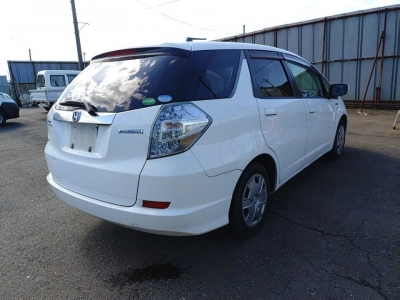 HONDA FIT SHUTTLE