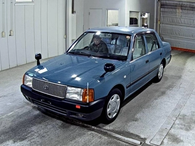 TOYOTA CROWN COMFORT