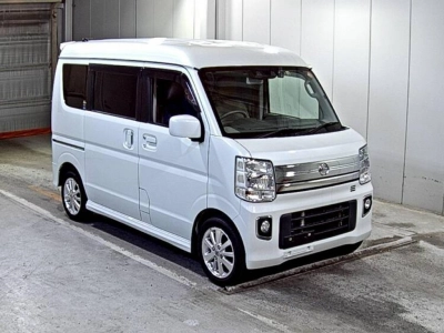 NISSAN NV100 CLIPPER RIO