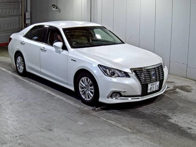 TOYOTA CROWN HYBRID