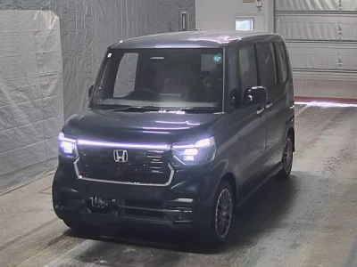HONDA N BOX CUSTOM