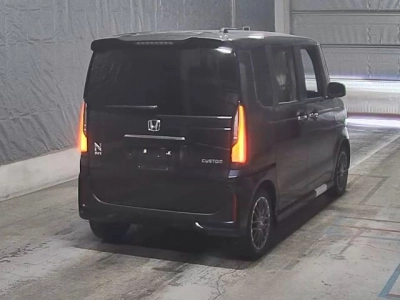 HONDA N BOX CUSTOM