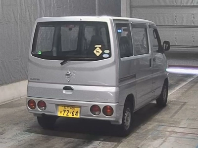 NISSAN CLIPPER VAN