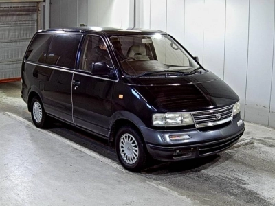 NISSAN LARGO