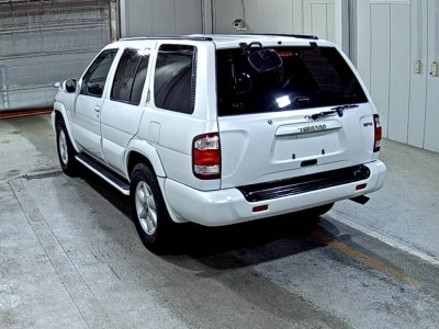 NISSAN TERRANO