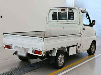 NISSAN CLIPPER TRUCK