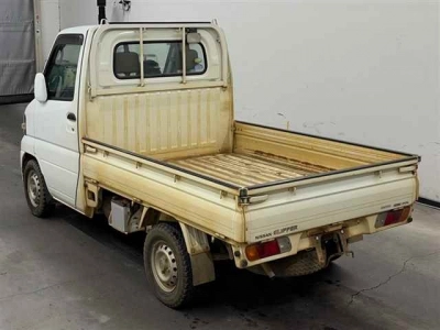 NISSAN CLIPPER TRUCK