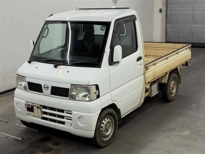 NISSAN CLIPPER TRUCK