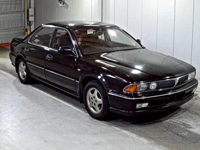 MITSUBISHI DIAMANTE