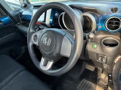 HONDA N BOX +