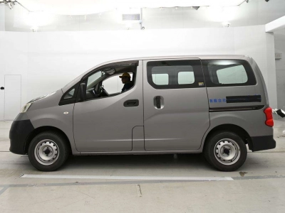 NISSAN NV200 VANETTE VAN