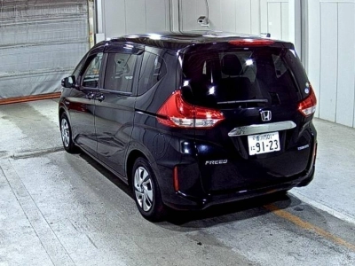 HONDA FREED HYBRID