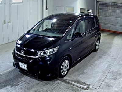 HONDA FREED HYBRID