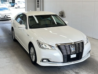 TOYOTA CROWN HYBRID