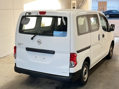 NISSAN NV200 VANETTE VAN