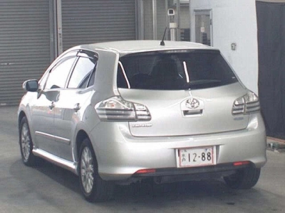 TOYOTA BLADE