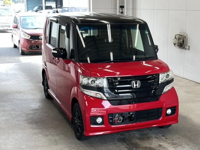 HONDA N BOX CUSTOM