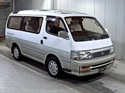 TOYOTA HIACE WAGON