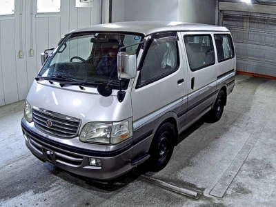 TOYOTA HIACE WAGON