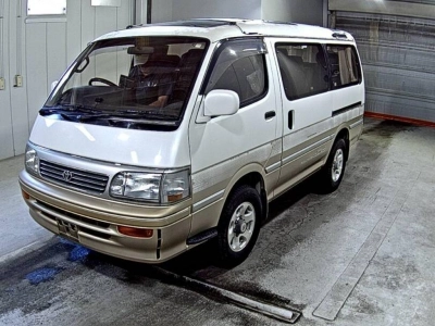 TOYOTA HIACE WAGON