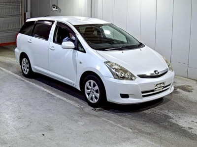 TOYOTA WISH